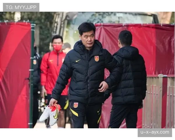 越南国家队球迷热情高涨，鼎力助威成球队争胜关键力量