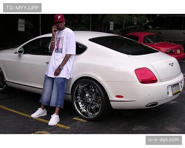 杜兰特买的那辆豪车，普通人怎么看都像电影里的场景了吧